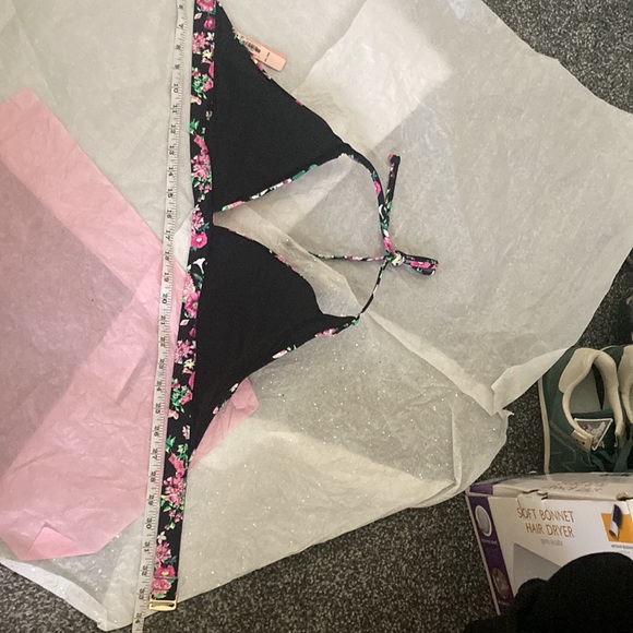 Victoria secret swim suit top nwt black floral with butterflies xxl - Picture 4 of 5